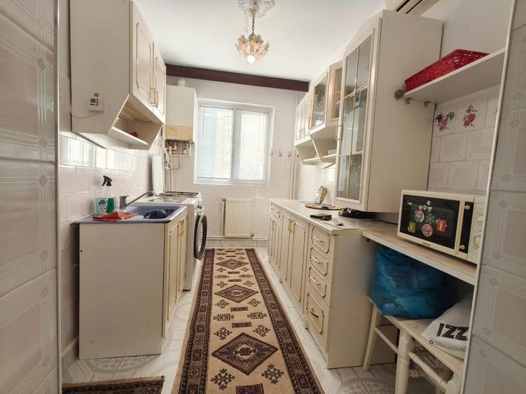 Apartament cu 2 camere decomandat, mobilat în Alexandru cel Bun