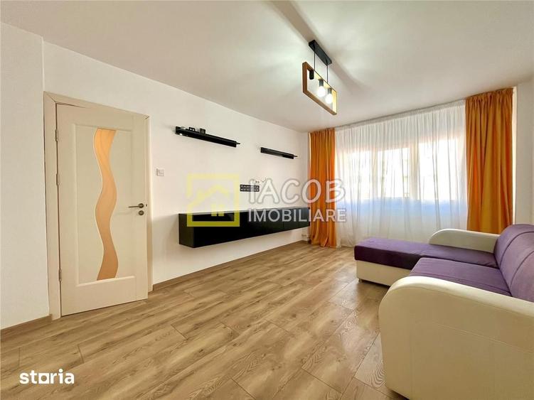 Apartament cu 2 camere decomandat în Republicii