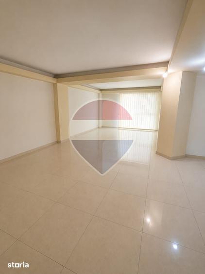 Casă cu Teren 750 Mp în Fundeni