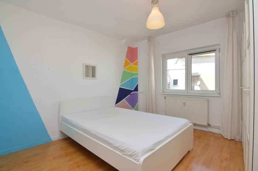 Apartament cu 3 camere decomandat, mobilat în Unirii
