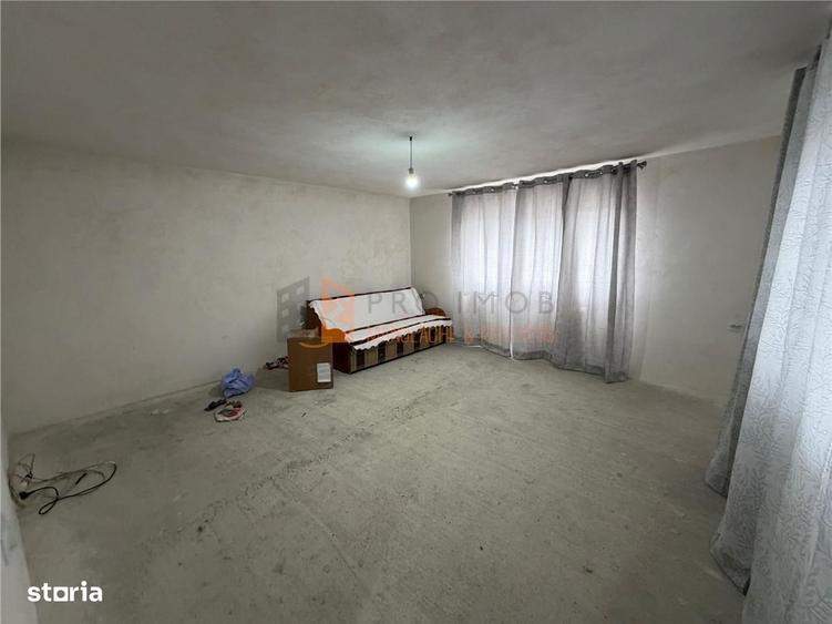 Casă cu 4 camere decomandat cu Teren 528 Mp în Tisău