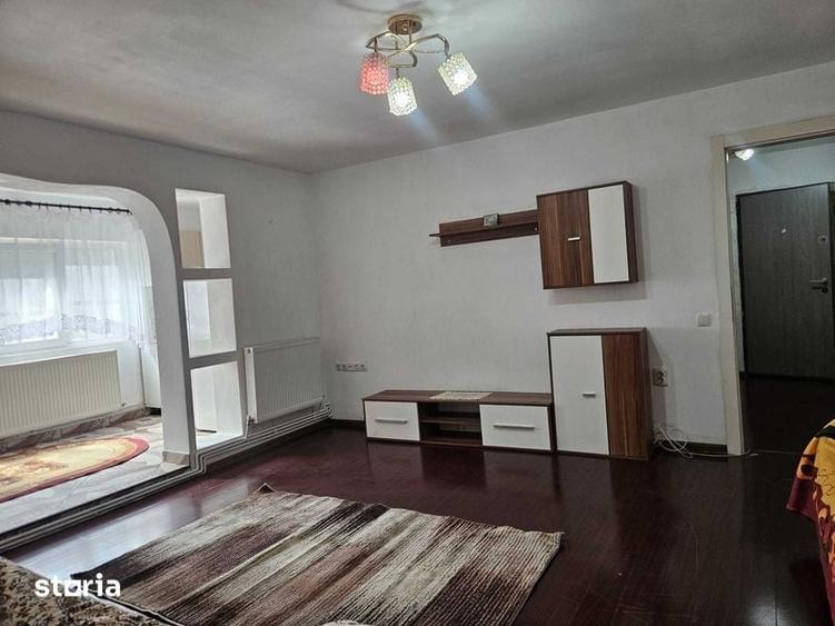 Apartament cu 2 camere semidecomandat în Micro 4