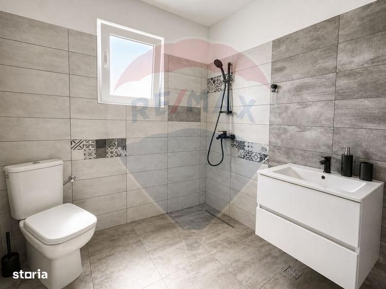 Casă cu 4 camere cu Teren 585 Mp în Corbu