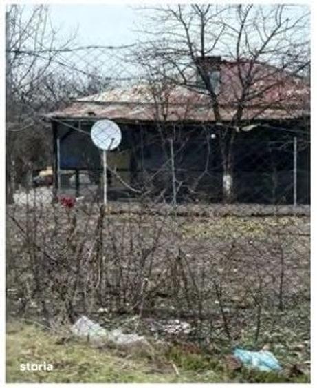 Casă cu 3 camere cu Teren 1925 Mp în Ghimpați