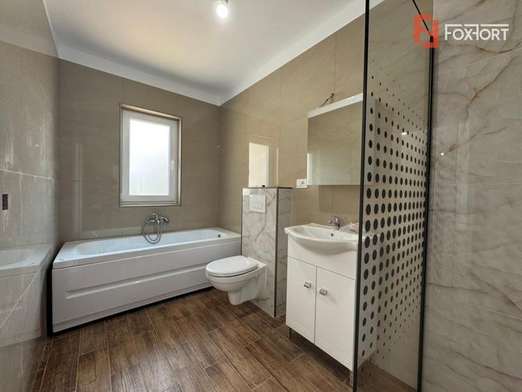 Duplex cu 3 camere cu Teren 300 Mp în Moșnița Nouă