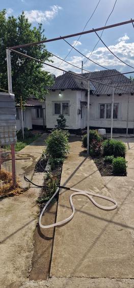 Casă cu 4 camere în Călinești