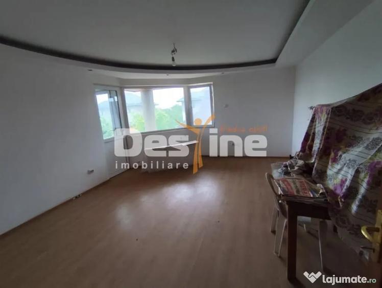 Casă cu 5 camere cu Teren 1508 Mp în Țânțăreni