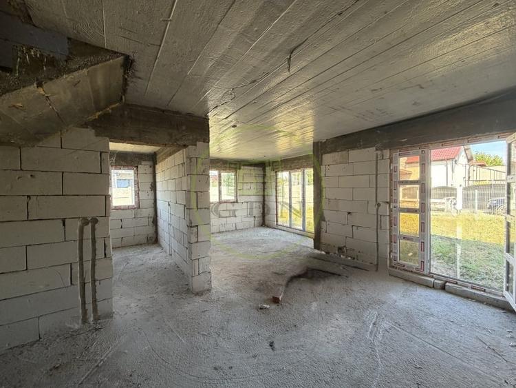Casă individuală cu 5 camere cu Teren 437 Mp în Malu Mare