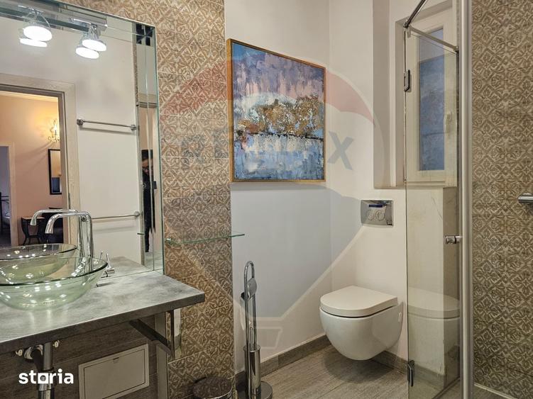Apartament cu 4 camere, mobilat în Central