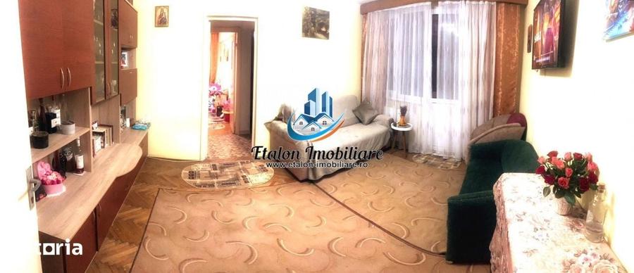 Apartament cu 4 camere semidecomandat în Dărmănești