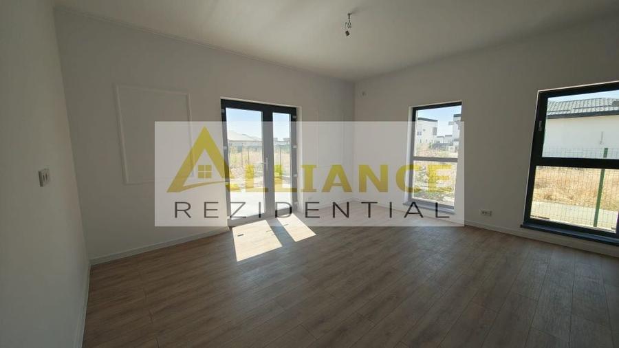 Casă cu 3 camere cu Teren 375 Mp în Berceni