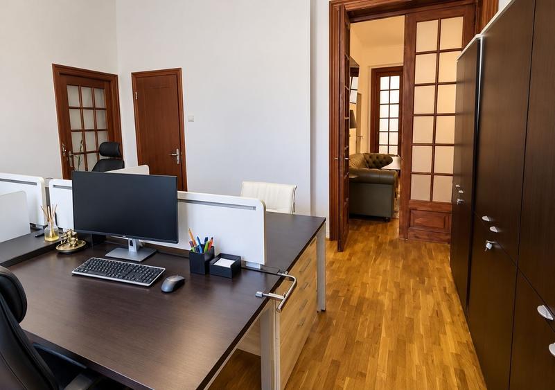 Apartament cu 5 camere decomandat în Pache Protopopescu