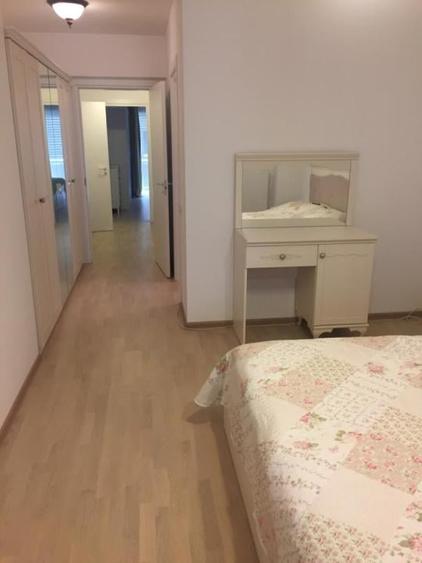 Apartament cu 4 camere, mobilat în Băneasa