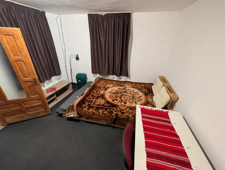 Casă individuală cu 3 camere cu Teren 720 Mp în Sărata