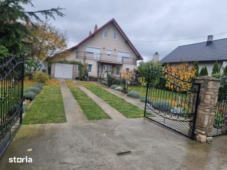 Casă cu 5 camere cu Teren 3000 Mp în Frătăuții Vechi