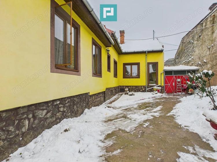 Casă cu 4 camere cu Teren 745 Mp în Pârneava