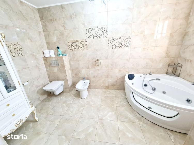 Casă cu 4 camere cu Teren 170 Mp în Central