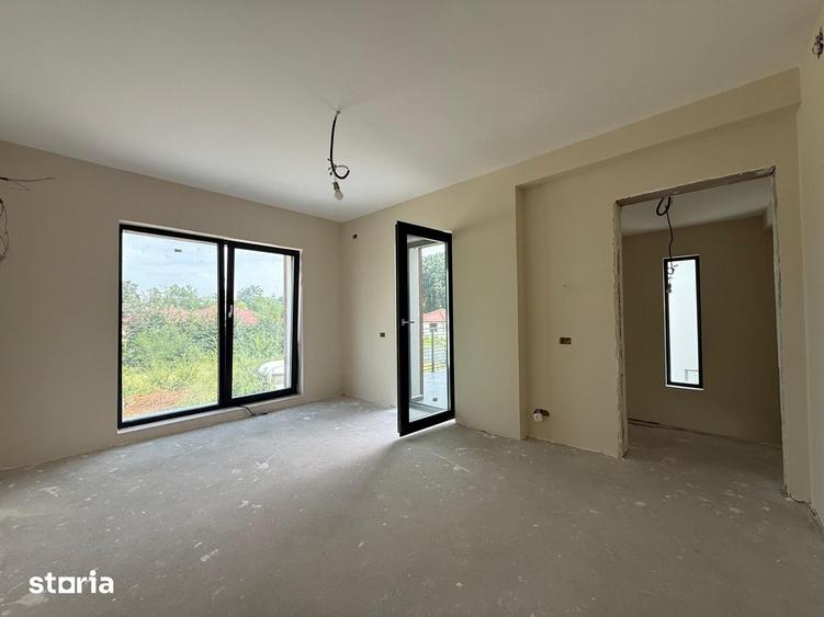 Casă cu 4 camere cu Teren 419 Mp în Corbeanca