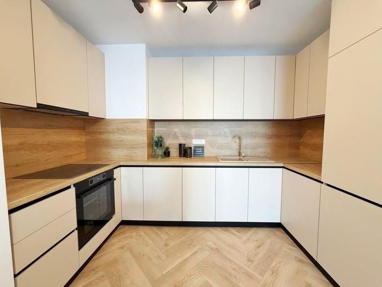 Apartament cu 2 camere semidecomandat, mobilat în Iris — fotografia 3