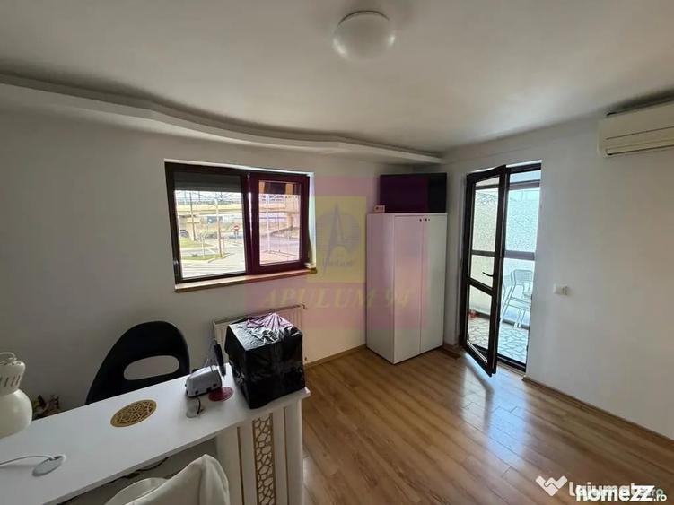 Casă cu 7 camere cu Teren 370 Mp în Cățelu