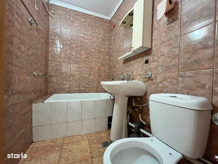 Garsonieră decomandată în Central