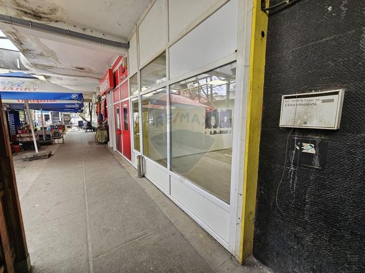 Spațiu comercial, de 45 mp, în Titan