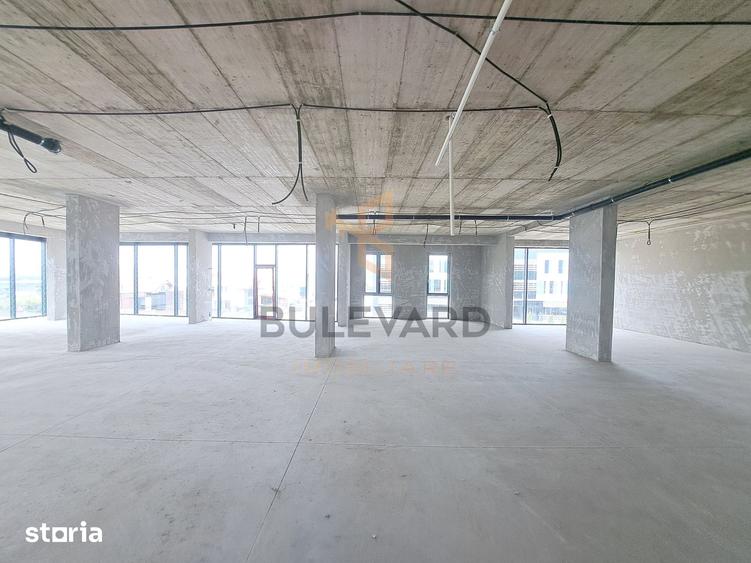 Spațiu comercial, de 1,365 mp, în Apahida