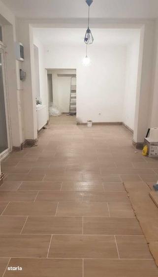 Casă cu 3 camere cu Canalizare în Dorobanți
