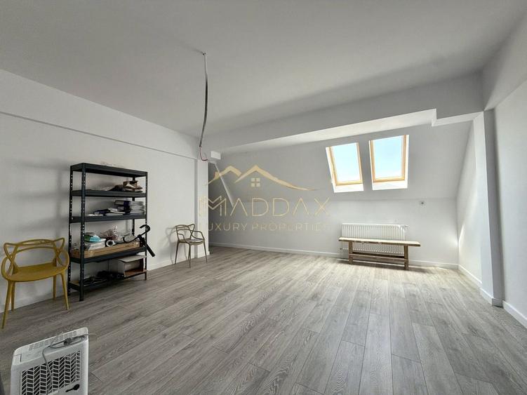Apartament cu 3 camere decomandat în Aviației