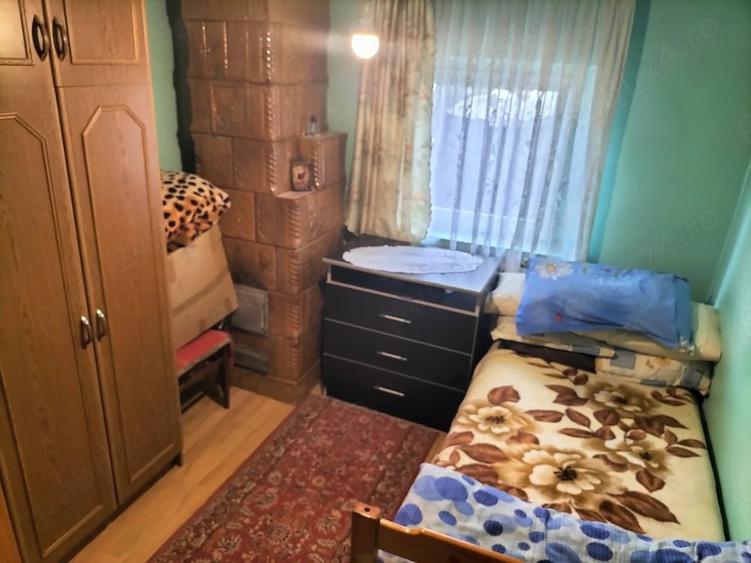 Casă cu 5 camere cu Teren 1000 Mp în Central