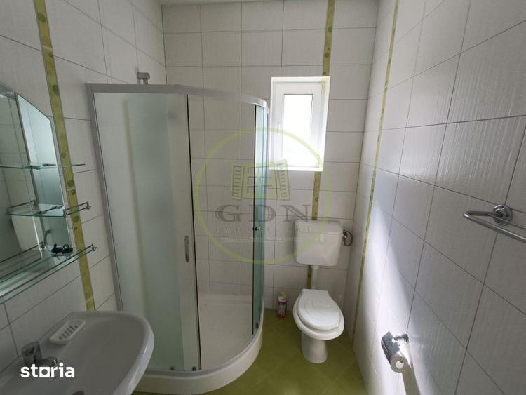 Casă cu 5 camere cu Piscina în Central