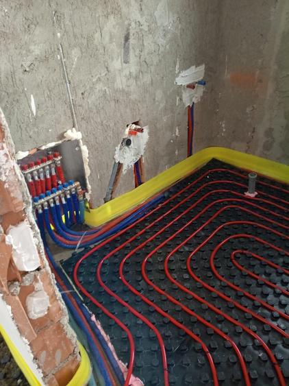 Casă cu 4 camere în Mărgineni