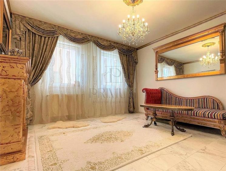 Apartament cu 4 camere decomandat, mobilat în Dumbrăvița
