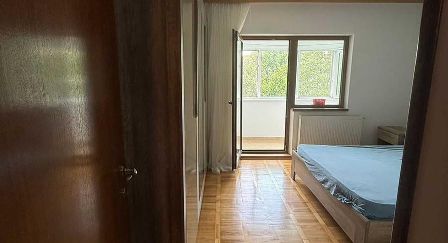 Apartament cu 2 camere decomandat, mobilat în Faleza Nord