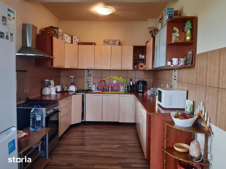 Casă cu 4 camere cu Teren 1100 Mp în Vidra
