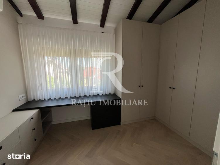 Casă cu 6 camere cu Canalizare în Iosia