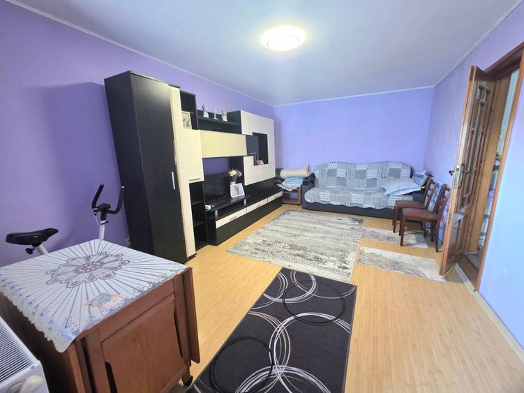 Apartament cu 2 camere decomandat în Dorobanți