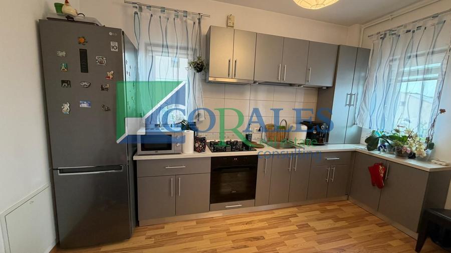 Apartament cu 2 camere semidecomandat, mobilat în Girocului