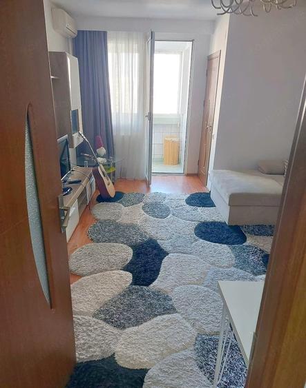 Garsonieră în Titan