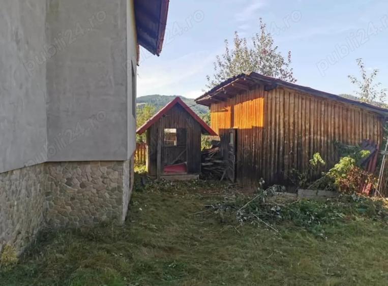 Casă în Cozănești