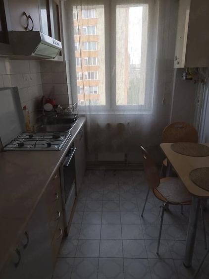Inchiriez apartament doua camere - 6