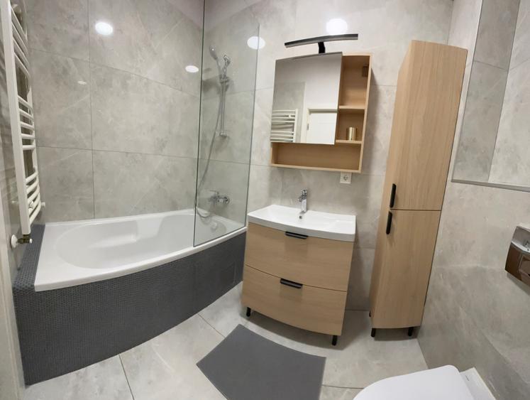 Apartament cu 2 camere decomandat în Vest