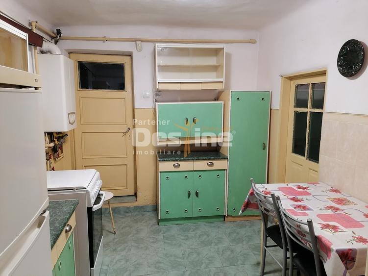 Duplex cu 3 camere cu Canalizare în Giulești