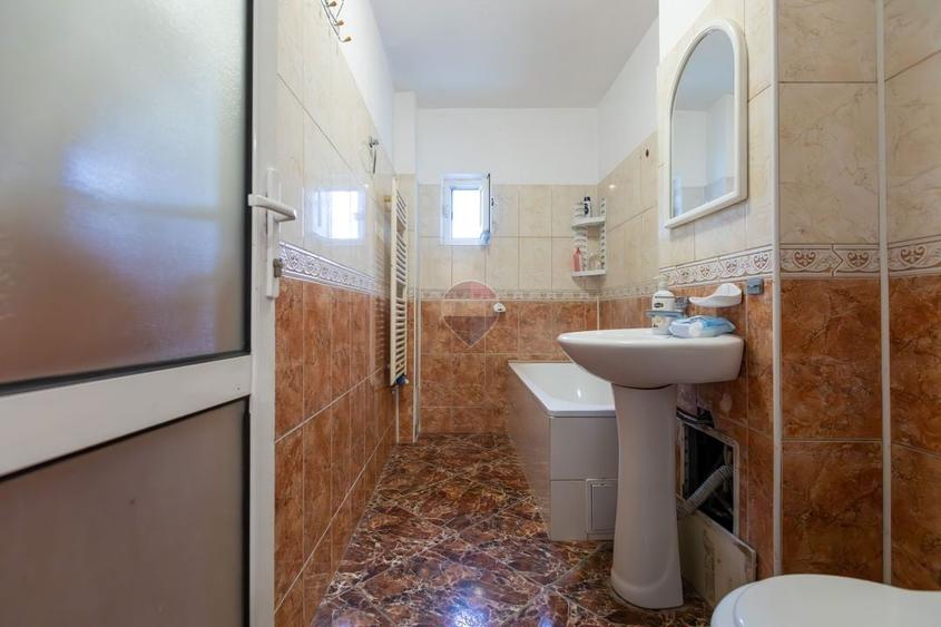 Apartament cu 3 camere decomandat în Nord