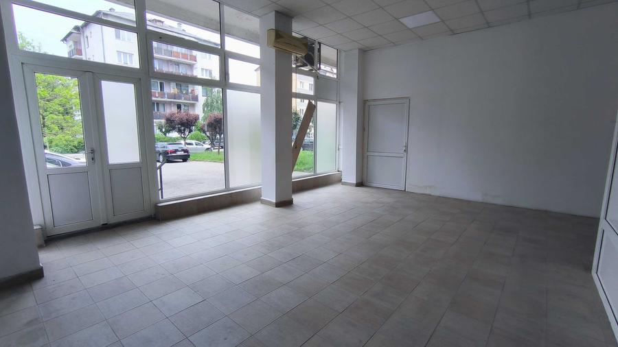 Spațiu comercial, de 200 mp, în Exterior Vest
