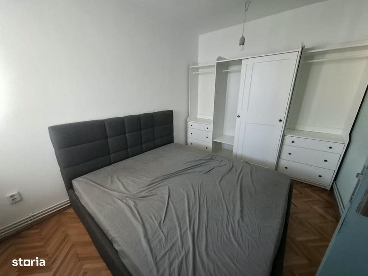 Apartament cu 3 camere decomandat în Republicii