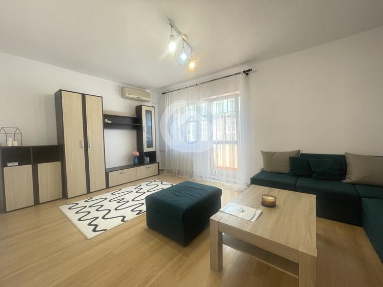 Apartament cu 3 camere decomandat, mobilat în Turnișor