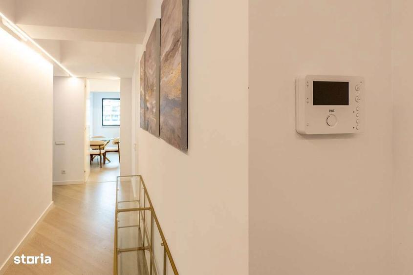 Apartament cu 3 camere decomandat, mobilat în Central