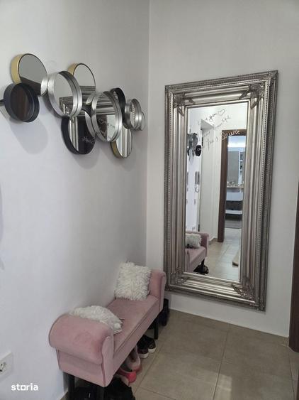 Apartament cu 3 camere în Dămăroaia