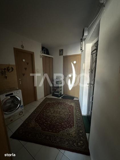Apartament cu 2 camere decomandat în Ștrand